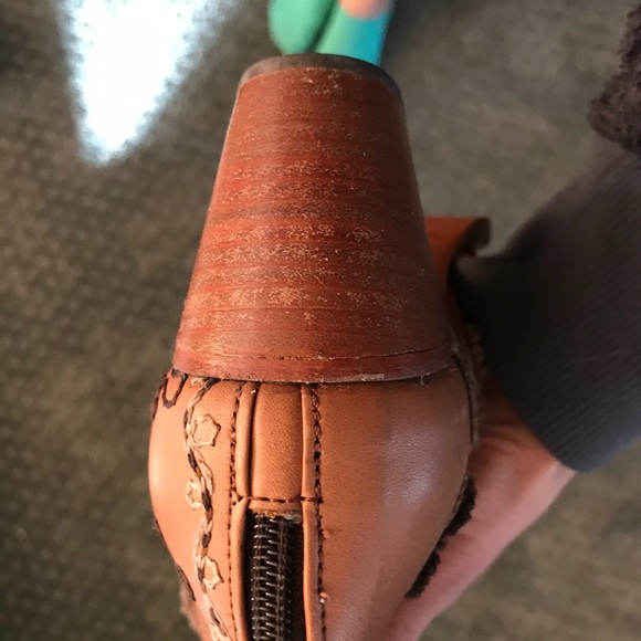 Leather boots - Picture 4 of 5